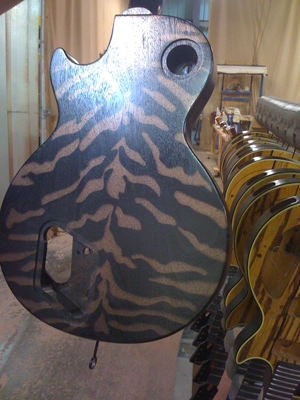 gibson-dusk-tiger-back.jpg