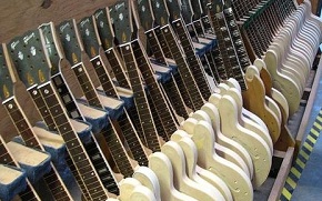 gibson-guitars-raid.jpg